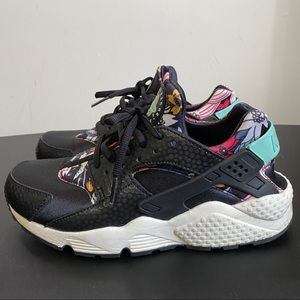 “Hot Lava” Air Huarache Run